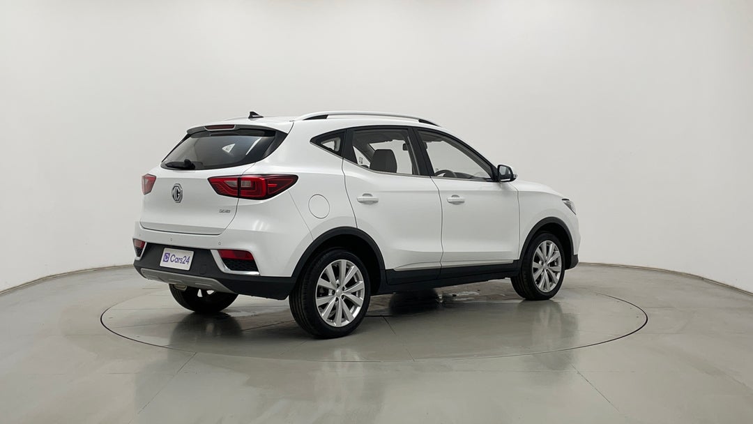 Right Back Diagonal (45- Degree) View