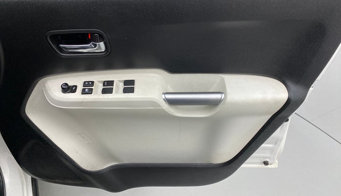 2021 Maruti IGNIS ALPHA 1.2 K12 AMT, Petrol, Automatic, 21,931 km, Driver Side Door Panels Control