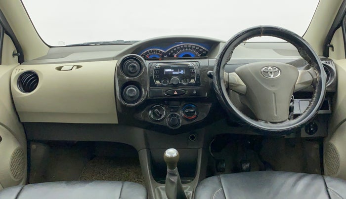 2016 Toyota Etios Liva V DUAL TONE, Petrol, Manual, 76,208 km, Dashboard
