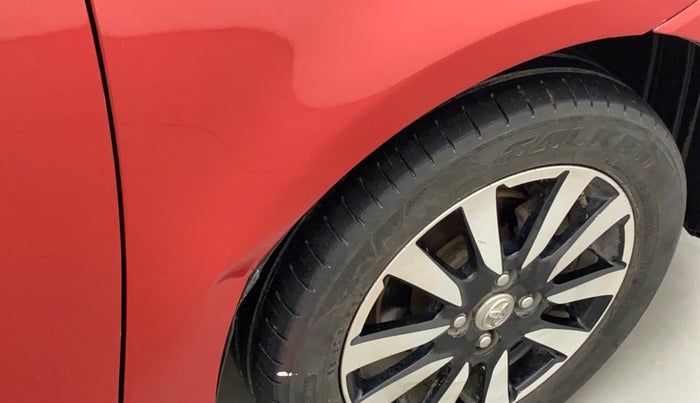 2016 Toyota Etios Liva V DUAL TONE, Petrol, Manual, 76,208 km, Right fender - Slightly dented