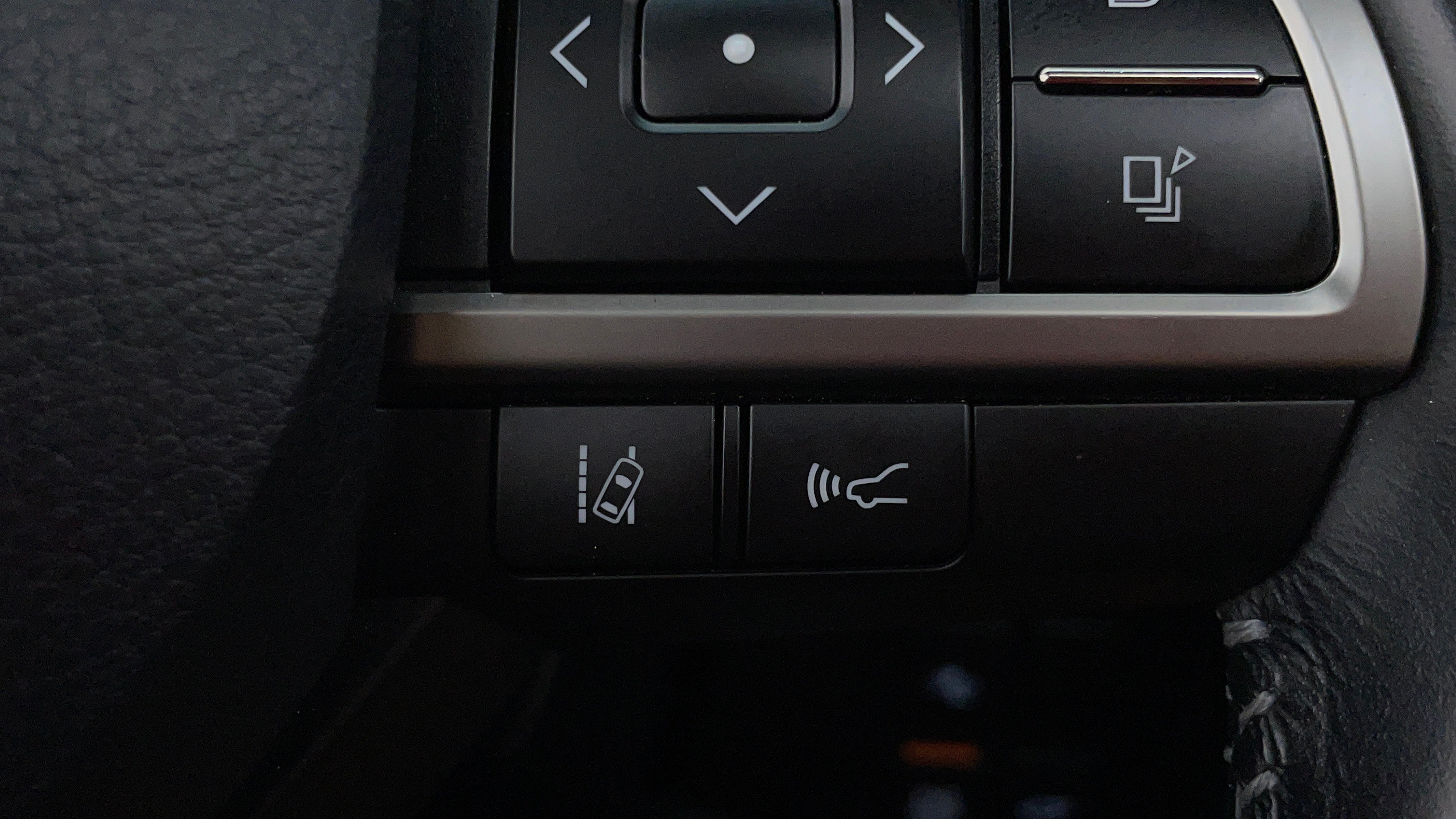 Lexus LX 570-Driver Assistance Functions