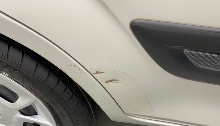 2017 Maruti IGNIS DELTA 1.2, Petrol, Manual, 65,837 km, Right rear door - Minor scratches
