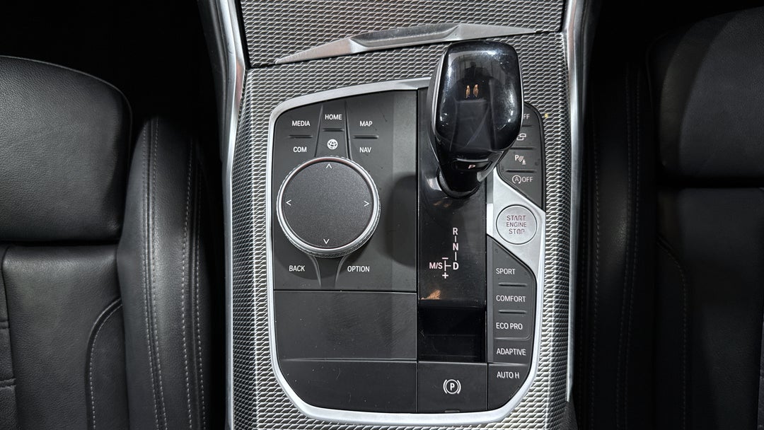 2021 BMW 3 30i M Sport, Automatic, 58055 km, Gear Lever 