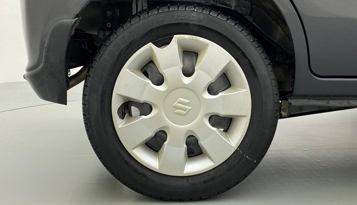 2016 Maruti Alto K10 VXI P, Petrol, Manual, 28,809 km, Right Rear Wheel