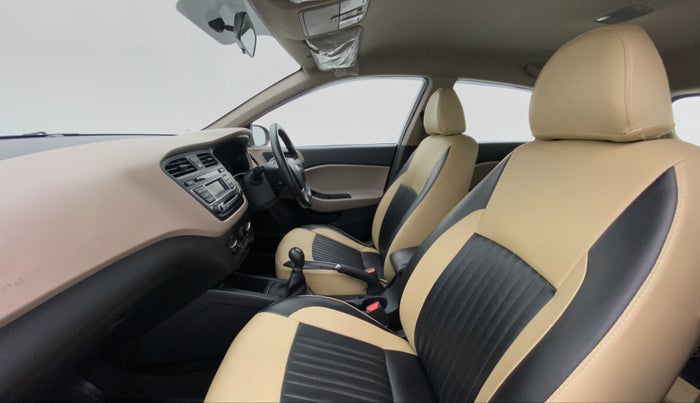 2018 Hyundai Elite i20 SPORTZ 1.2, Petrol, Manual, 28,508 km, Right Side Rear Door Cabin