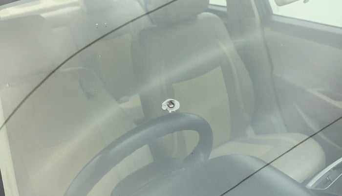 2014 Maruti Swift Dzire VXI, Petrol, Manual, 43,372 km, Front windshield - Minor spot on windshield