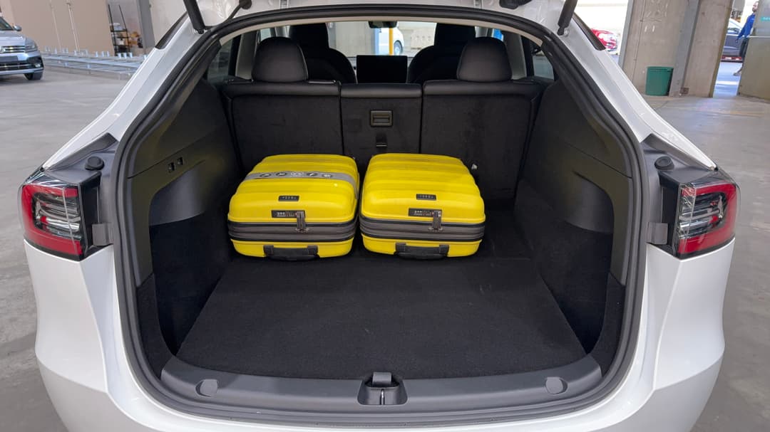 2022 Tesla Model Y Rear-wheel Drive, Automatic, 51414 km, Boot Inside View with Luggage