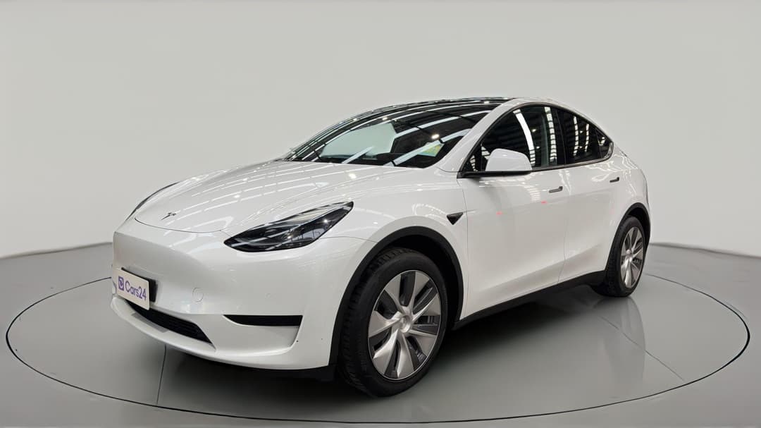 2022 Tesla Model Y Rear-wheel Drive, Automatic, 51414 km, Left Front Diagonal (45- Degree) View