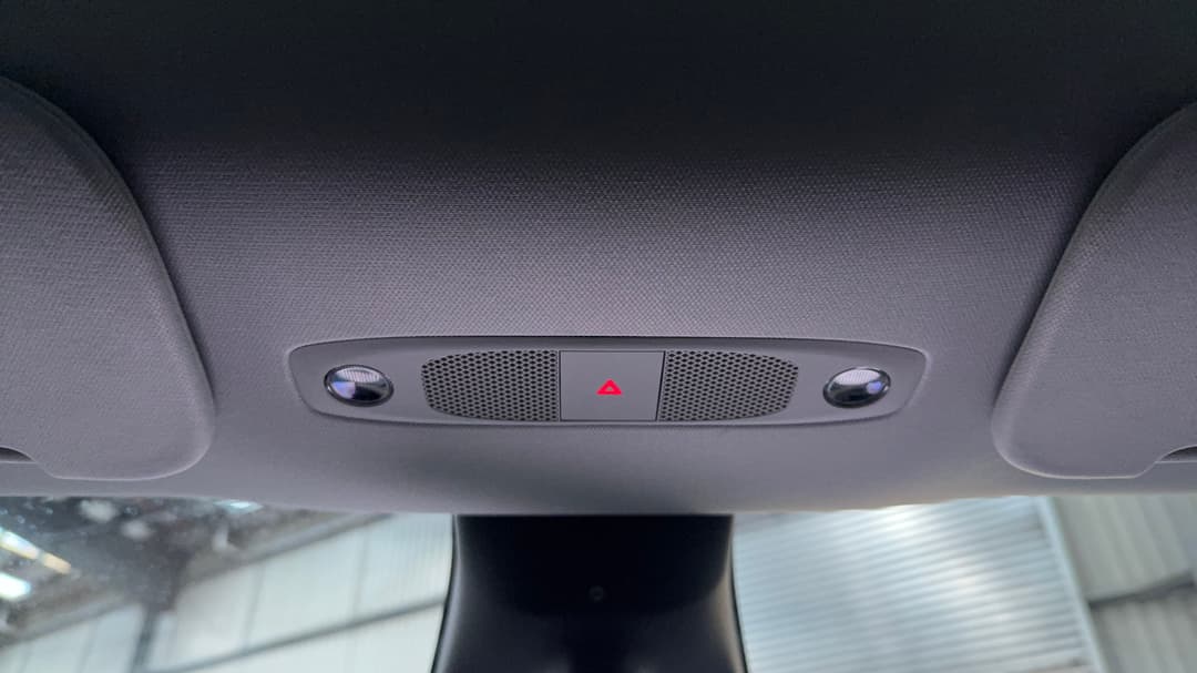 2022 Tesla Model Y Rear-wheel Drive, Automatic, 51414 km, On-Roof Controls/Sunglass holder