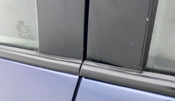 2021 Hyundai VENUE SX PLUS 1.0 TURBO DCT, Petrol, Automatic, 33,945 km, Rear left door - Weather strip has minor damage