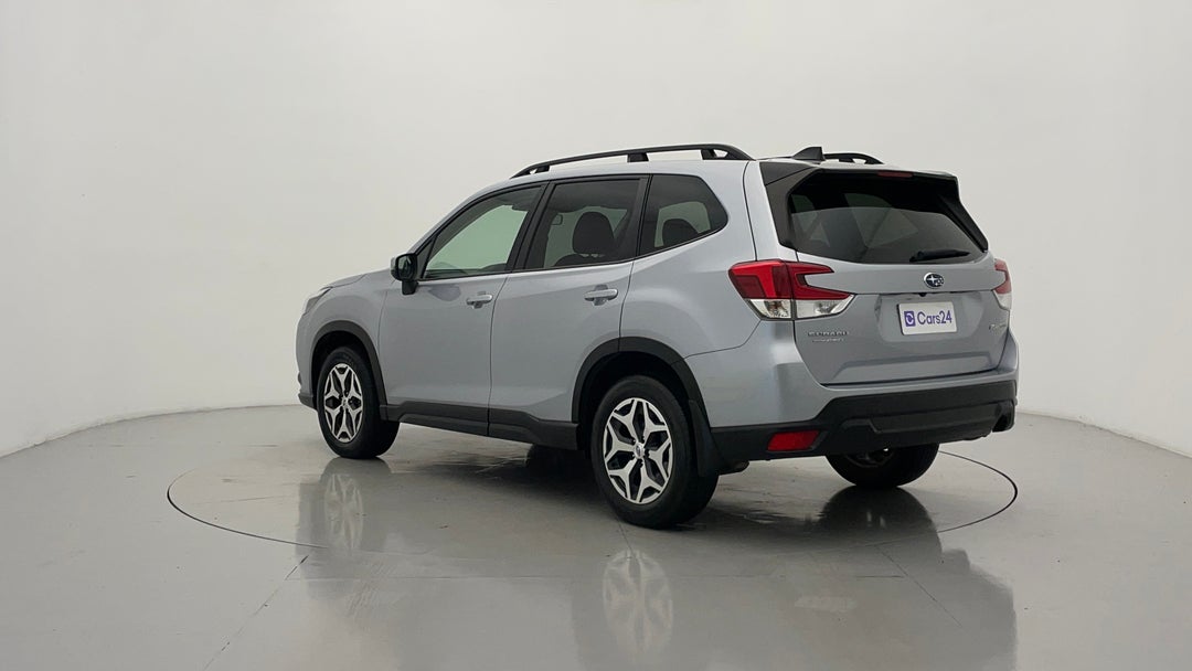 Left Back Diagonal (45- Degree) View