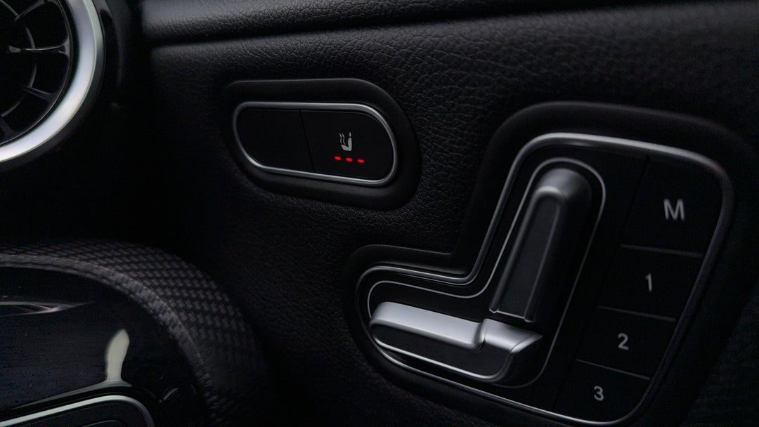 2020 Mercedes-benz A180 A180, Automatic, 33510 km, Ventilated Seats