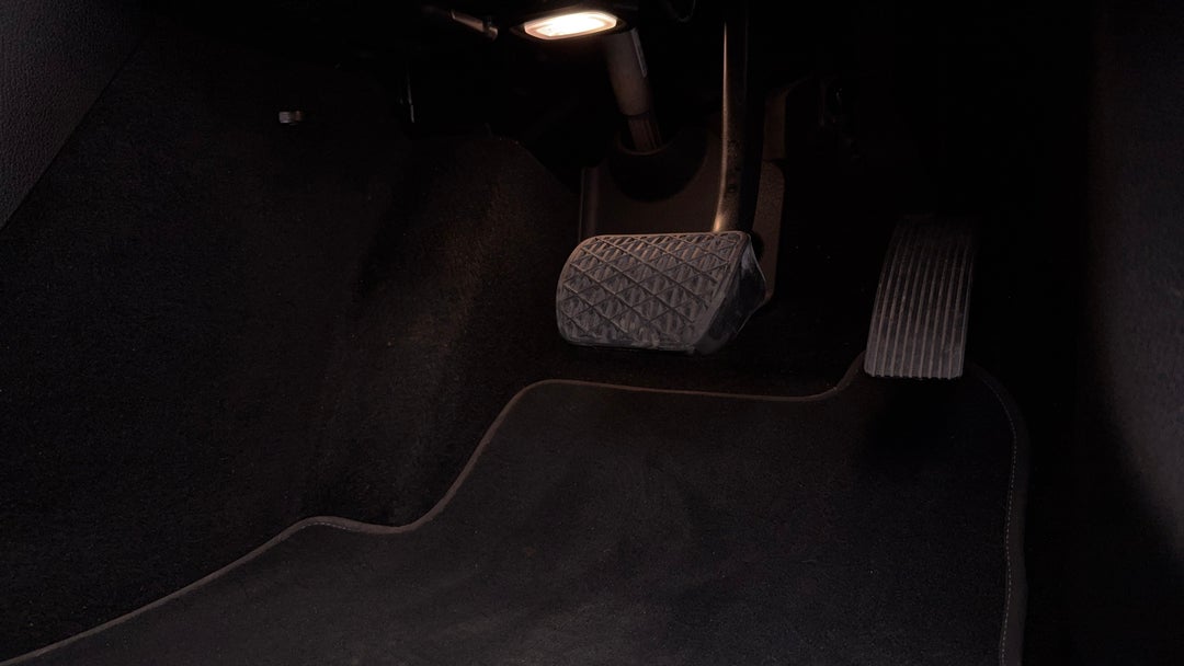 2020 Mercedes-benz A180 A180, Automatic, 33510 km, Pedals and Footmat