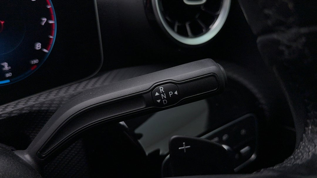 2020 Mercedes-benz A180 A180, Automatic, 33510 km, Gear Lever 