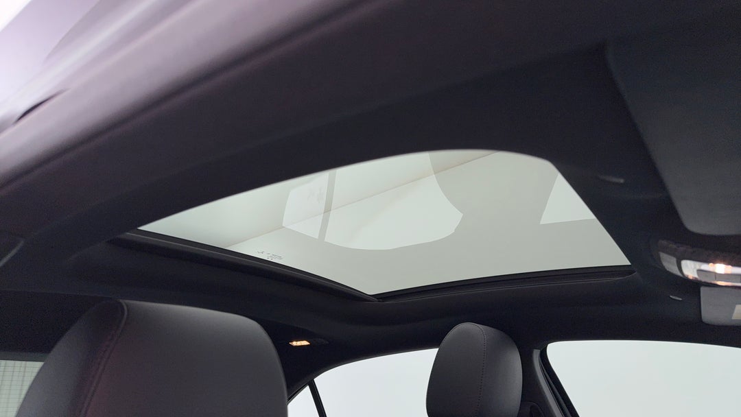 2020 Mercedes-benz A180 A180, Automatic, 33510 km, Interior Sunroof/Moonroof