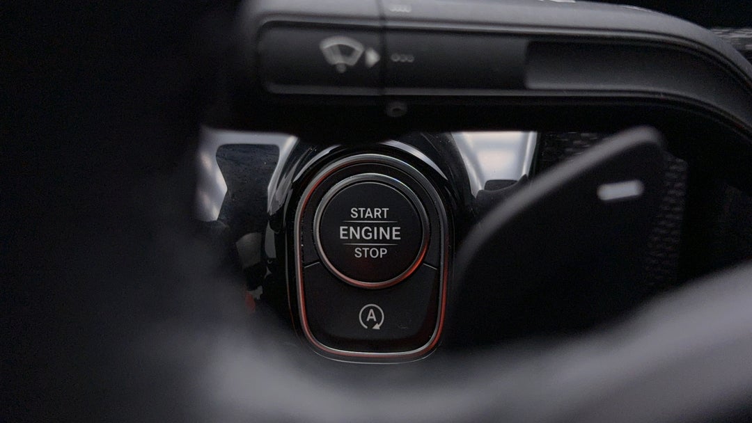 2020 Mercedes-benz A180 A180, Automatic, 33510 km, Keyless / Button Start