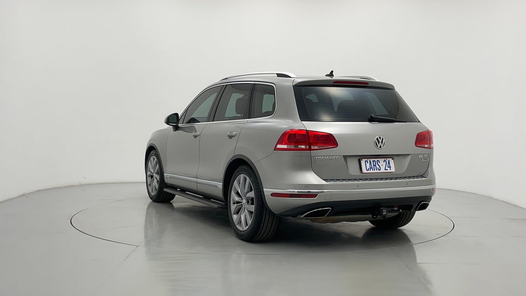 Left Back Diagonal (45- Degree) View