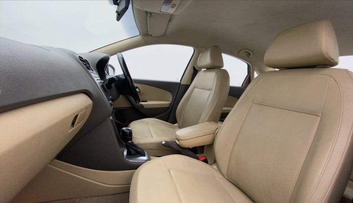 2016 Volkswagen Vento HIGHLINE 1.5 AT, Diesel, Automatic, 1,12,340 km, Right Side Front Door Cabin