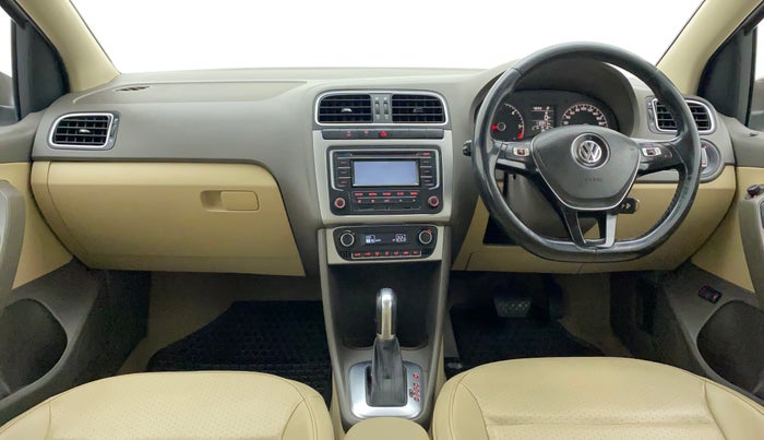 2016 Volkswagen Vento HIGHLINE 1.5 AT, Diesel, Automatic, 1,12,737 km, Dashboard