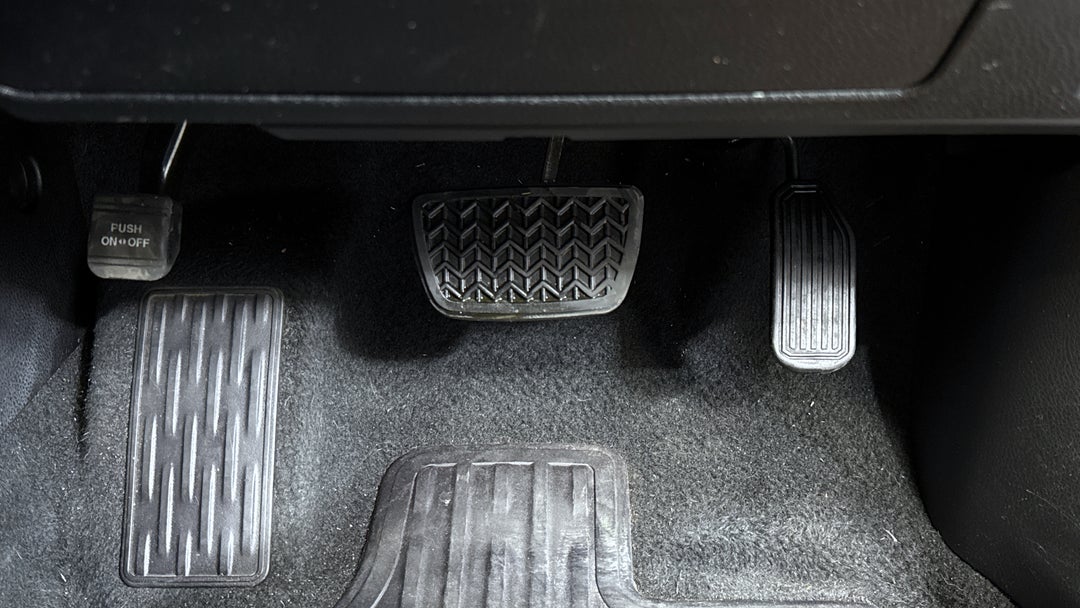 2019 Toyota Kluger Gxl (4x2), Automatic, 96867 km, Pedals and Footmat