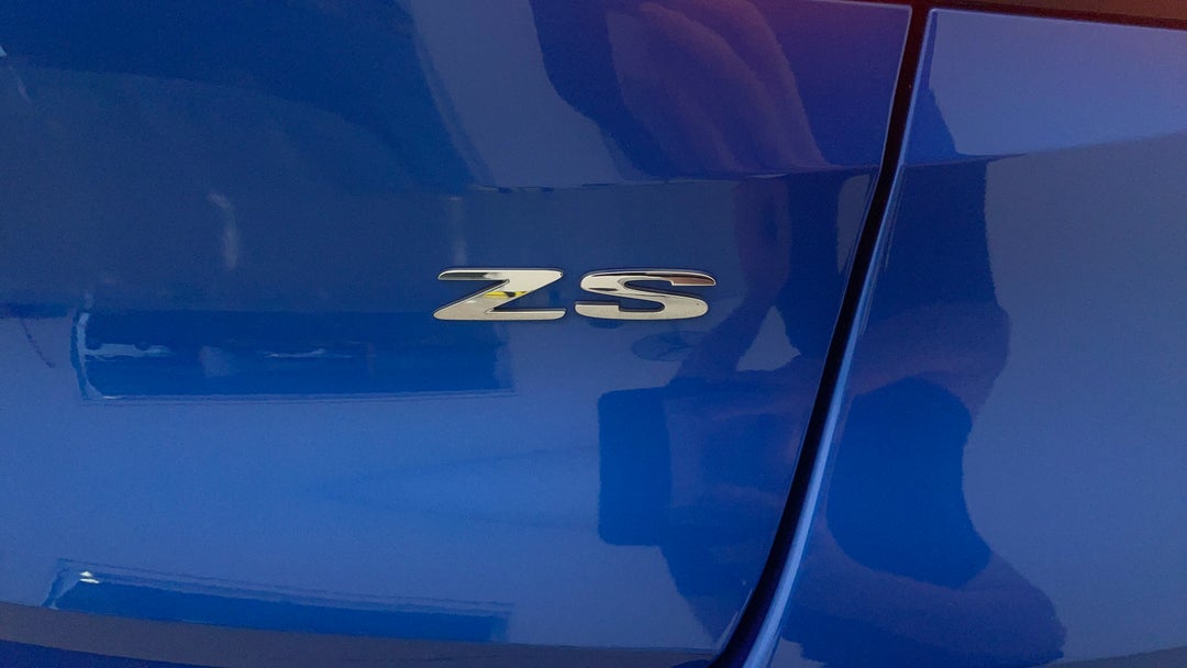 2020 MG ZS Essence, Automatic, 45350 km, Badge (Boot Right Side)