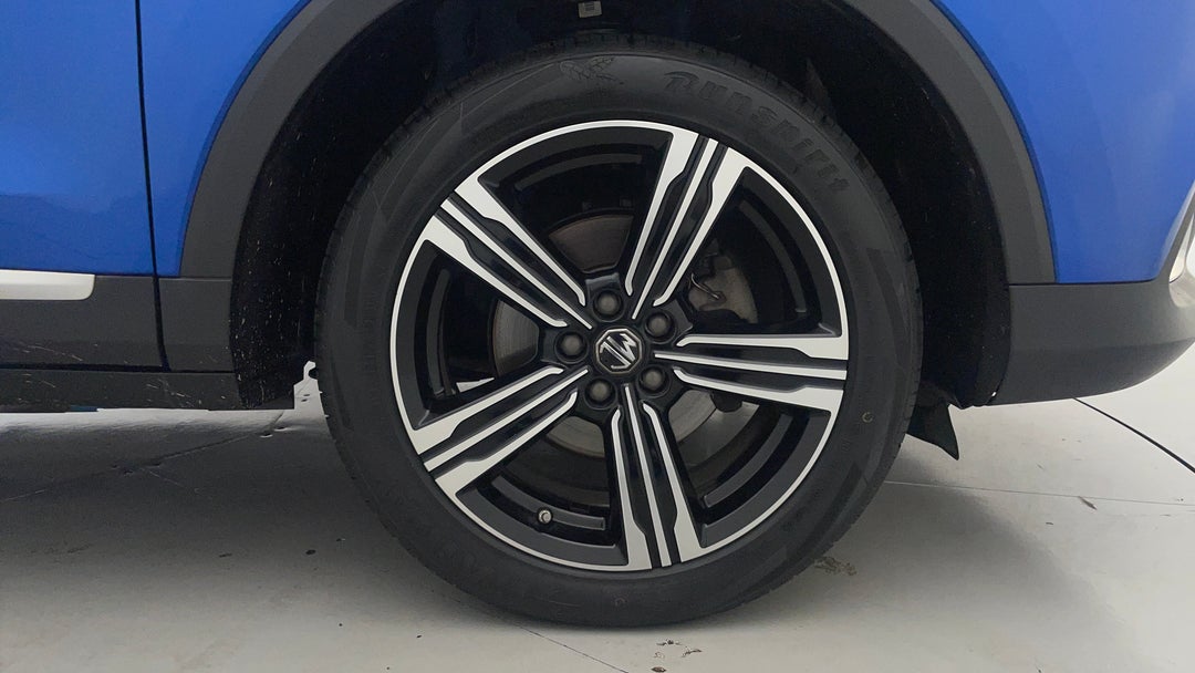 2020 MG ZS Essence, Automatic, 45350 km, Right Front Wheel