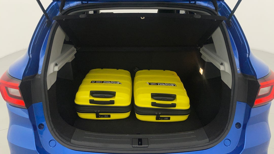 2020 MG ZS Essence, Automatic, 45350 km, Boot Inside View with Luggage