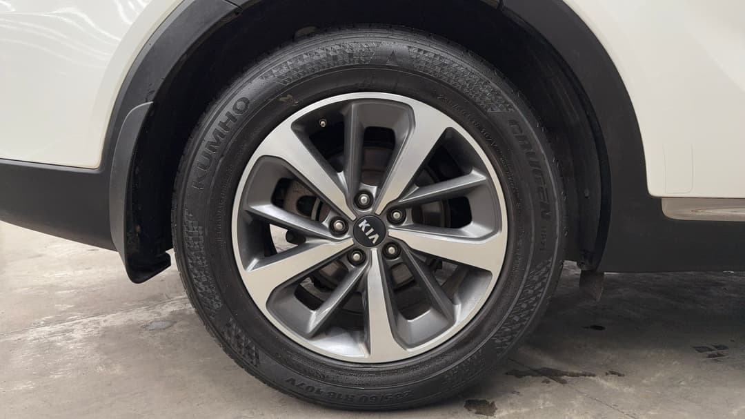 2019 Kia Sorento Sport (4x2), Automatic, 96072 km, Right Rear Wheel