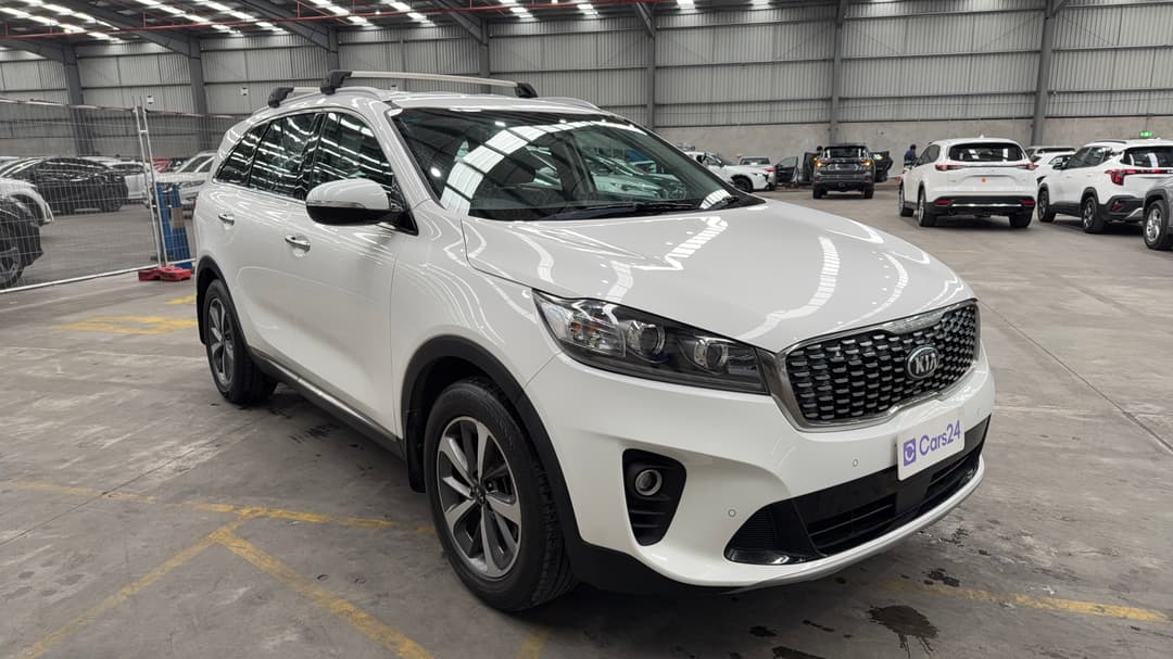 2019 Kia Sorento Sport (4x2), Automatic, 96072 km, Right Front Diagonal (45- Degree) View