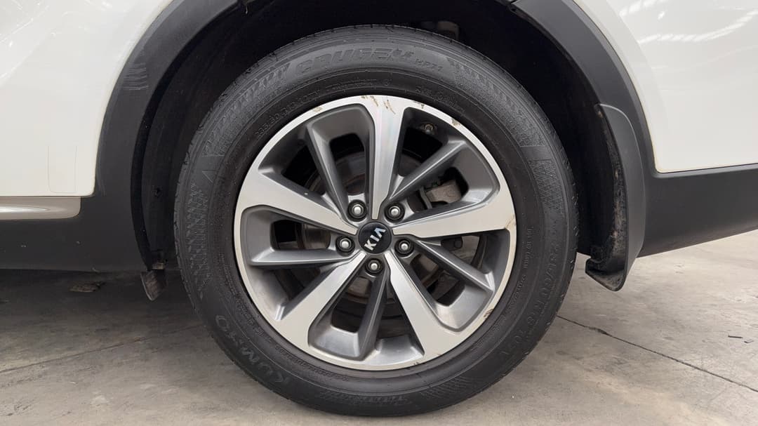 2019 Kia Sorento Sport (4x2), Automatic, 96072 km, Left Rear Wheel
