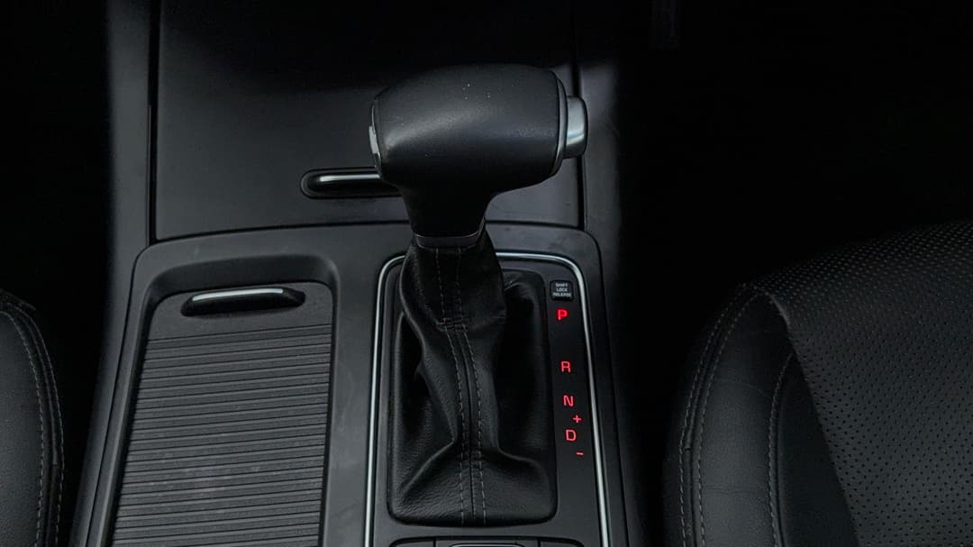 2019 Kia Sorento Sport (4x2), Automatic, 96072 km, Gear Lever 