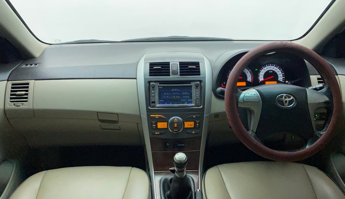 2011 Toyota Corolla Altis 1.8 G, CNG, Manual, 1,22,988 km, Dashboard