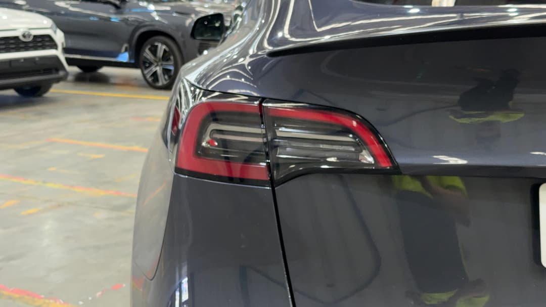 2023 Tesla Model Y Performance, Automatic, 31018 km, Badge (Boot Left Side)