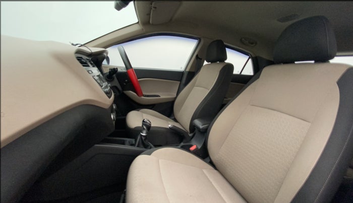 2016 Hyundai Elite i20 ASTA 1.4 CRDI, Diesel, Manual, 1,14,015 km, Right Side Front Door Cabin