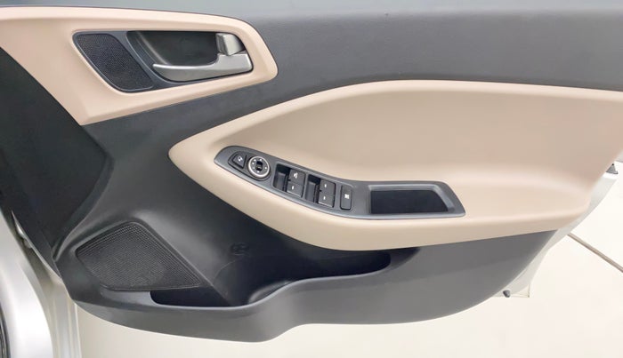 2016 Hyundai Elite i20 ASTA 1.4 CRDI, Diesel, Manual, 1,14,015 km, Driver Side Door Panels Control