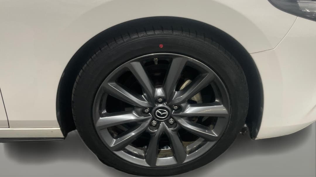 2021 Mazda Mazda3 G20 Touring, Automatic, 61683 km, Right Front Wheel