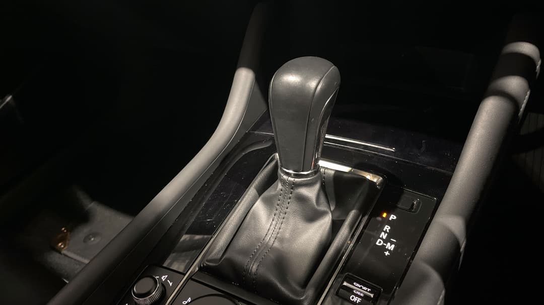 2021 Mazda Mazda3 G20 Touring, Automatic, 61683 km, Gear Lever 