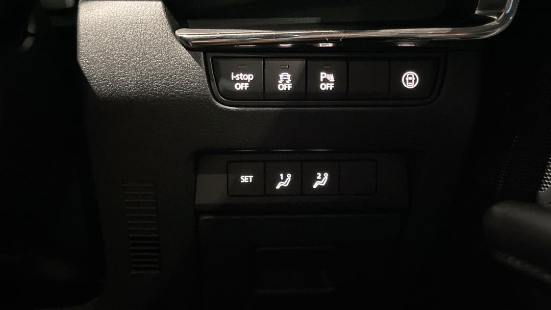 2021 Mazda Mazda3 G20 Touring, Automatic, 61683 km, Utility Switches/Buttons