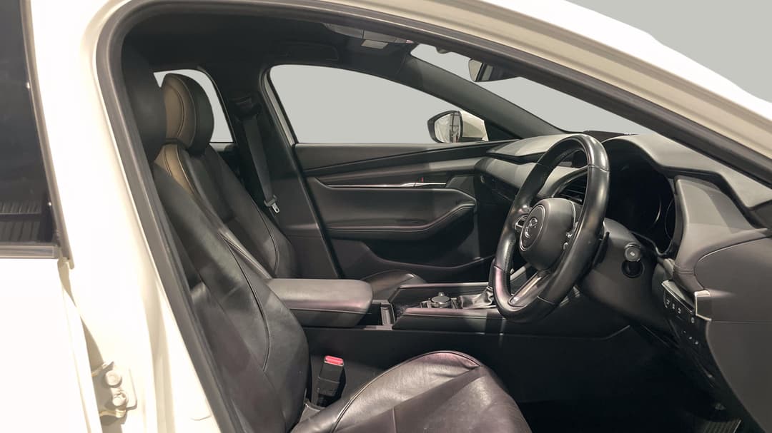 2021 Mazda Mazda3 G20 Touring, Automatic, 61683 km, Right Side Front Door Cabin View
