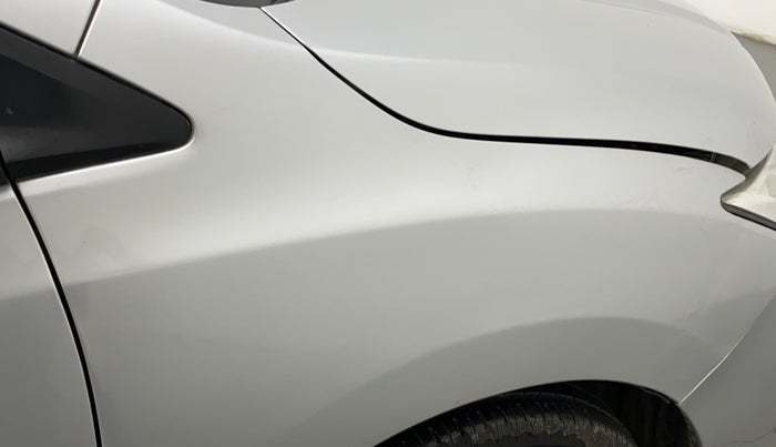 2016 Honda City 1.5L I-VTEC VX CVT, CNG, Automatic, 92,780 km, Right fender - Minor scratches