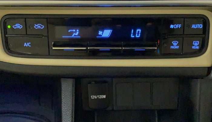 2017 Toyota Corolla Altis G, Petrol, Manual, 19,314 km, Automatic Climate Control