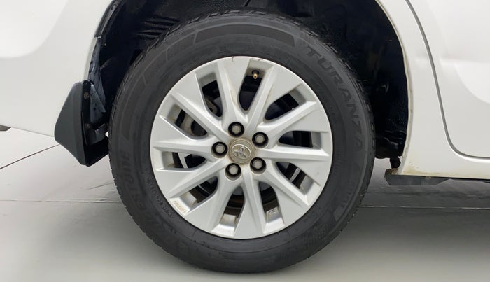 2017 Toyota Corolla Altis G, Petrol, Manual, 19,314 km, Right Rear Wheel