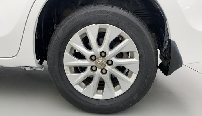 2017 Toyota Corolla Altis G, Petrol, Manual, 19,314 km, Left Rear Wheel