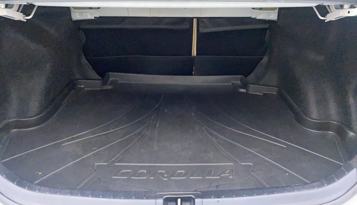 2017 Toyota Corolla Altis G, Petrol, Manual, 19,314 km, Boot Inside