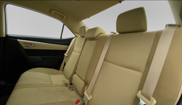 2017 Toyota Corolla Altis G, Petrol, Manual, 19,314 km, Right Side Rear Door Cabin