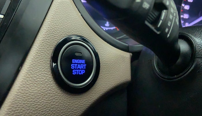 2016 Hyundai Elite i20 ASTA 1.2 (O), Petrol, Manual, 28,533 km, Keyless button start