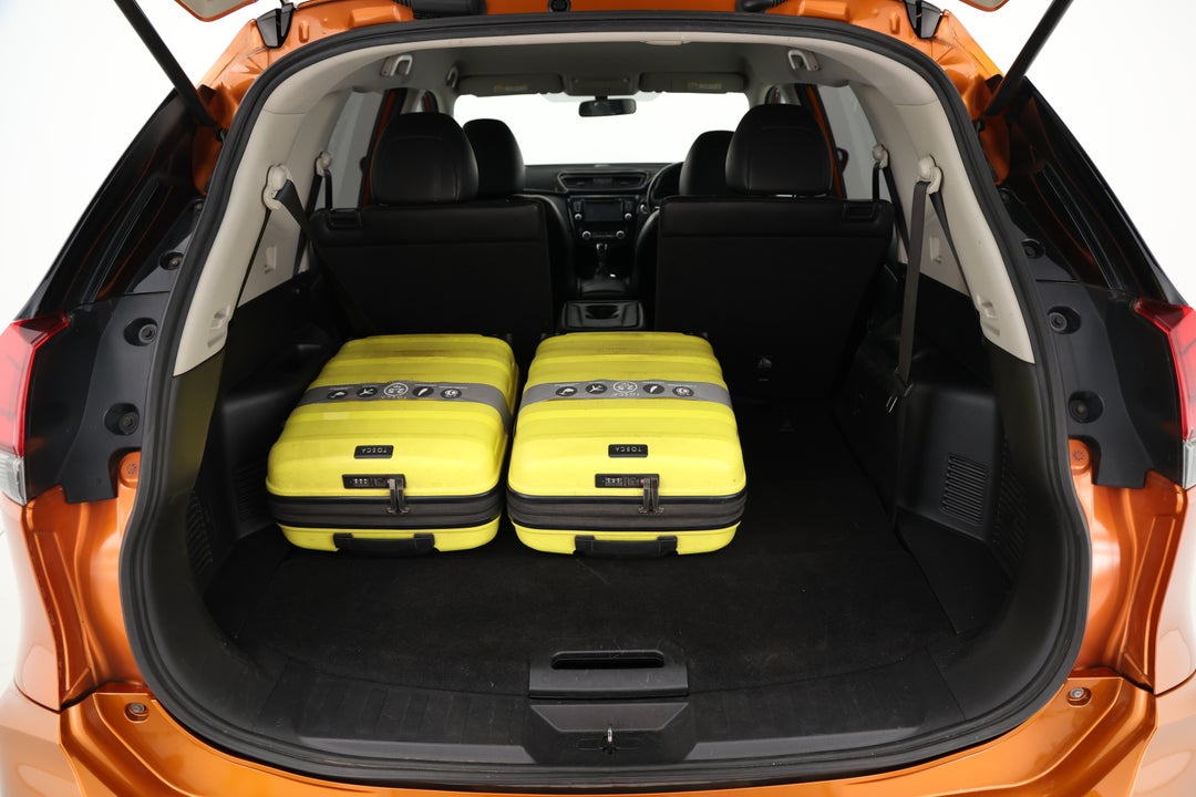 2017 Nissan X-trail St-l 7 Seat (FWD), Automatic, 134704 km, Boot Inside View with Luggage