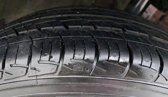 2014 Toyota Etios Liva G SP, Petrol, Manual, 22,230 km, Right Rear Tyre Tread