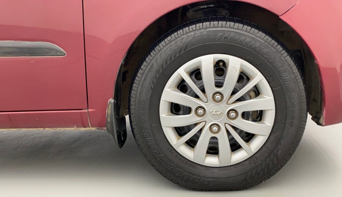 2016 Hyundai i10 SPORTZ 1.1 IRDE2, Petrol, Manual, 48,217 km, Right Front Wheel