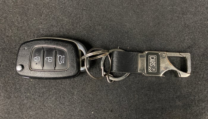 2016 Hyundai Elite i20 SPORTZ 1.2, Petrol, Manual, 38,811 km, Key Close Up